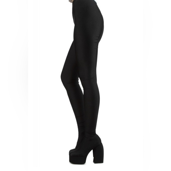 AKIRA Black Platform Boots - Picture 7 of 9